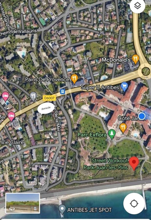 2 Pieces Proche Plage + Parking Golfe Juan Esterno foto
